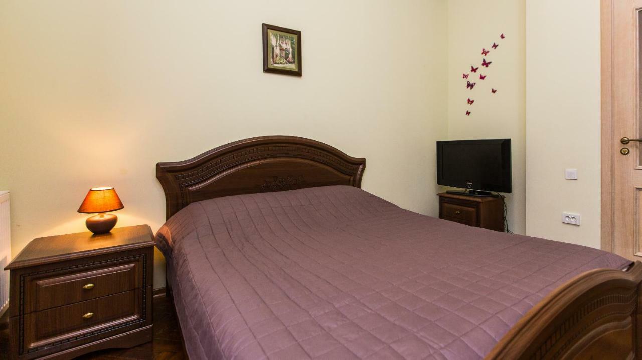 3 Rooms Apartments In The City Centr Lviv Kültér fotó